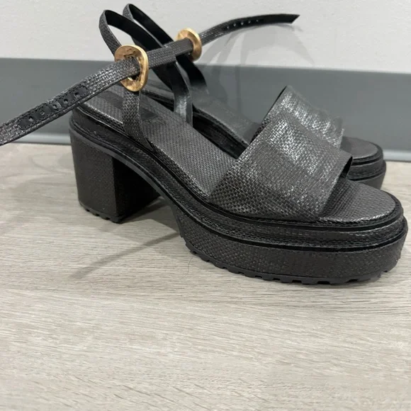 Cult Gaia Sandals Azariah Platform in Raffia Black - Picture 2 of 9
